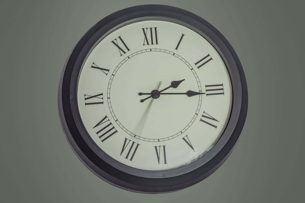 déménagement  horloge