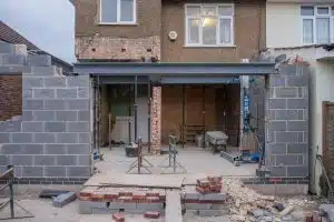 Les étapes essentielles pour mener à bien votre projet d’extension résidentielle
