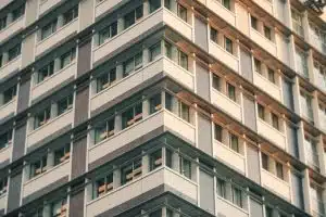 Les étapes essentielles pour souscrire une assurance copropriété et en tirer tous les avantages