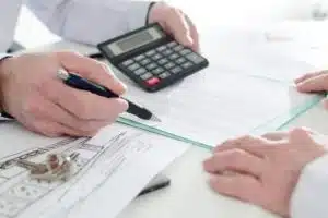 Comprendre les dispositifs de défiscalisation immobilière pour investir sereinement