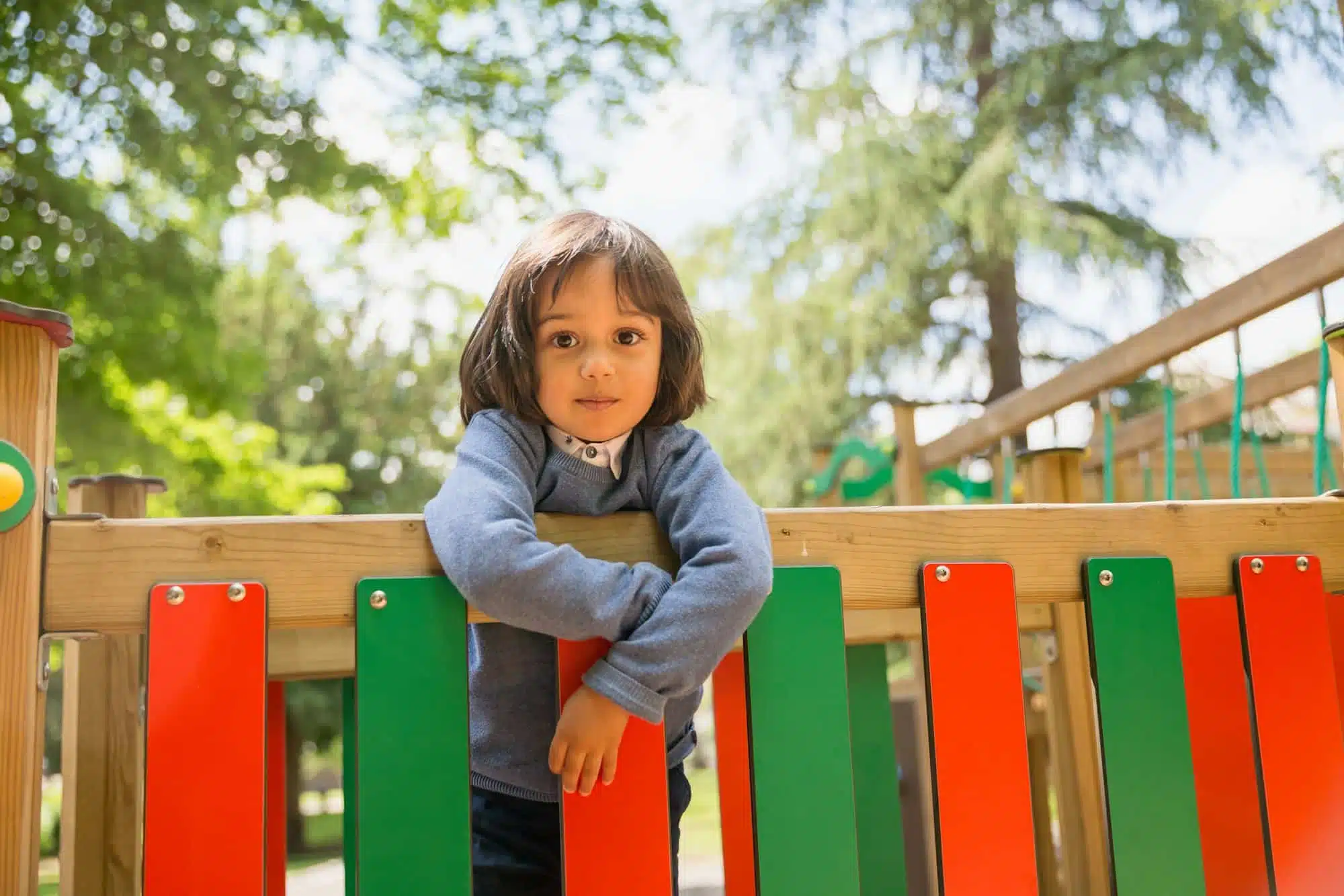 Les avantages des préaux d’école : expertise d’Abris Archetype