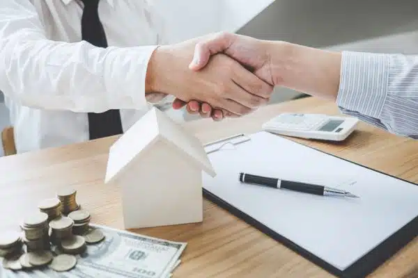 4 raisons de confier ses transactions immobilières à une agence immobilière